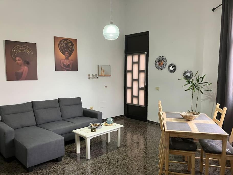 Apartamento En กราน ตาราฮาล ภายนอก รูปภาพ